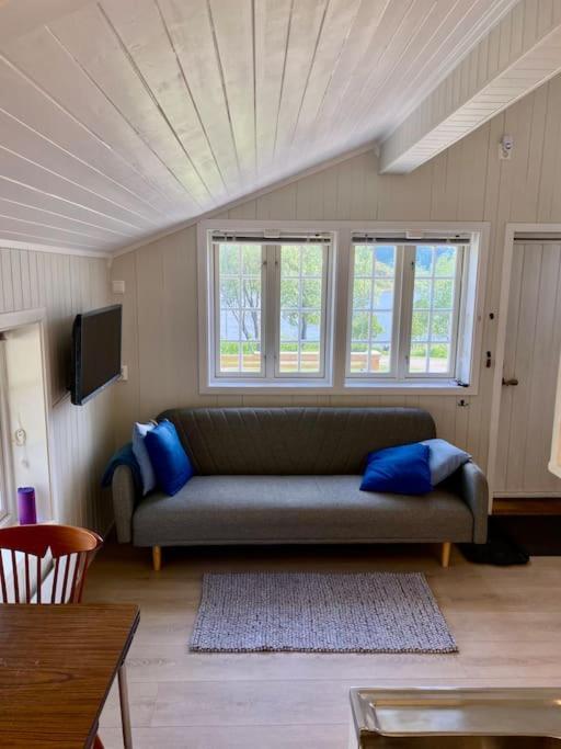The Little Red Cabin Lofoten Urda Exterior photo